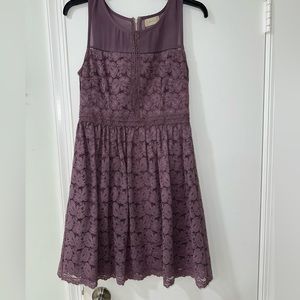 BEAUTIFUL PURPLE LACE DRESS WITH FLOWER EMBROIDERY